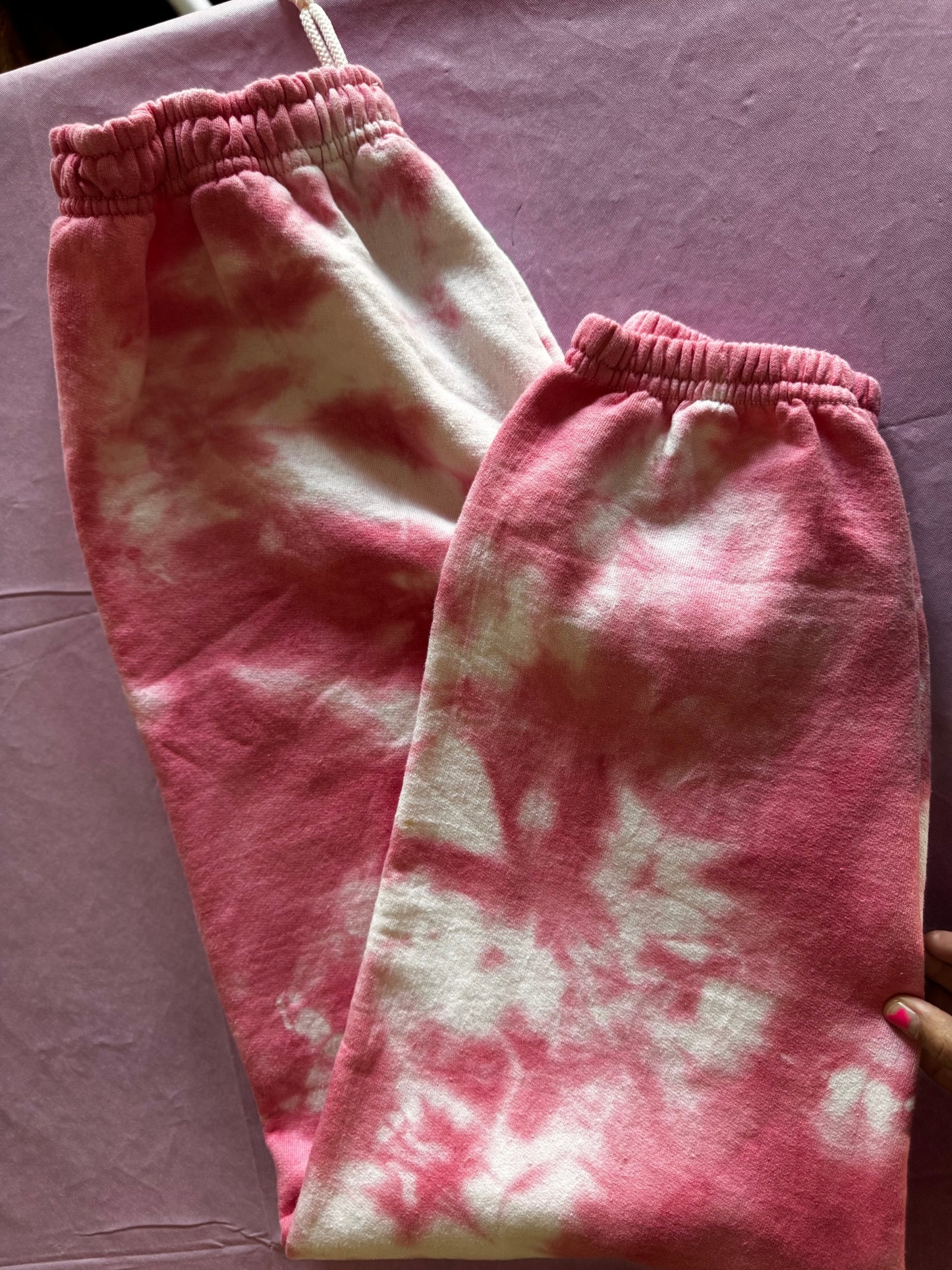 SZ S GILDAN SWEATS
