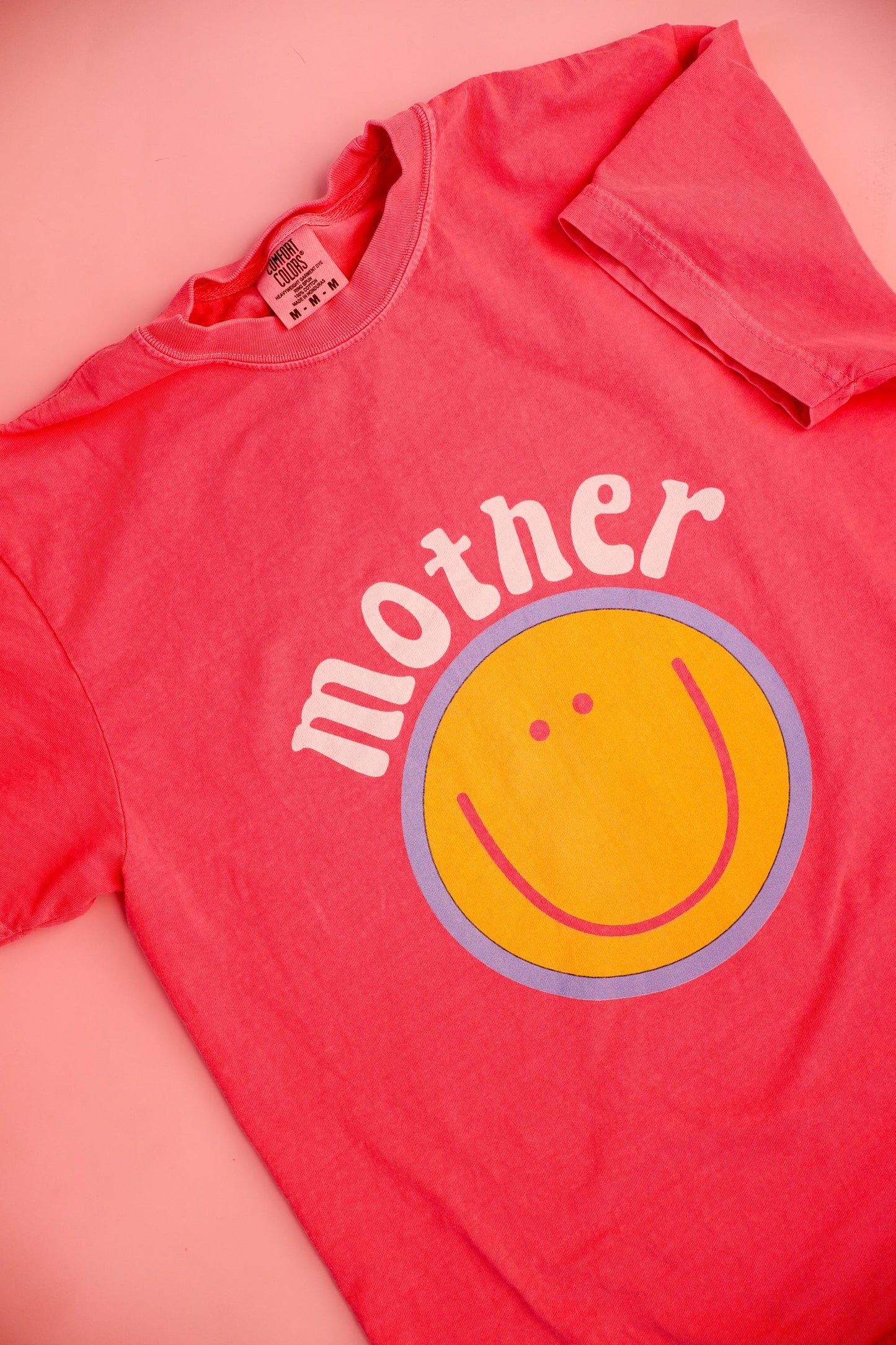 Comfort Colors® Mom Shirt | Retro Mother T-Shirt | Mother's Day Gift for Mom | Groovy Mom Tee | Happy Face Shirt for Moms | Oversized Tee