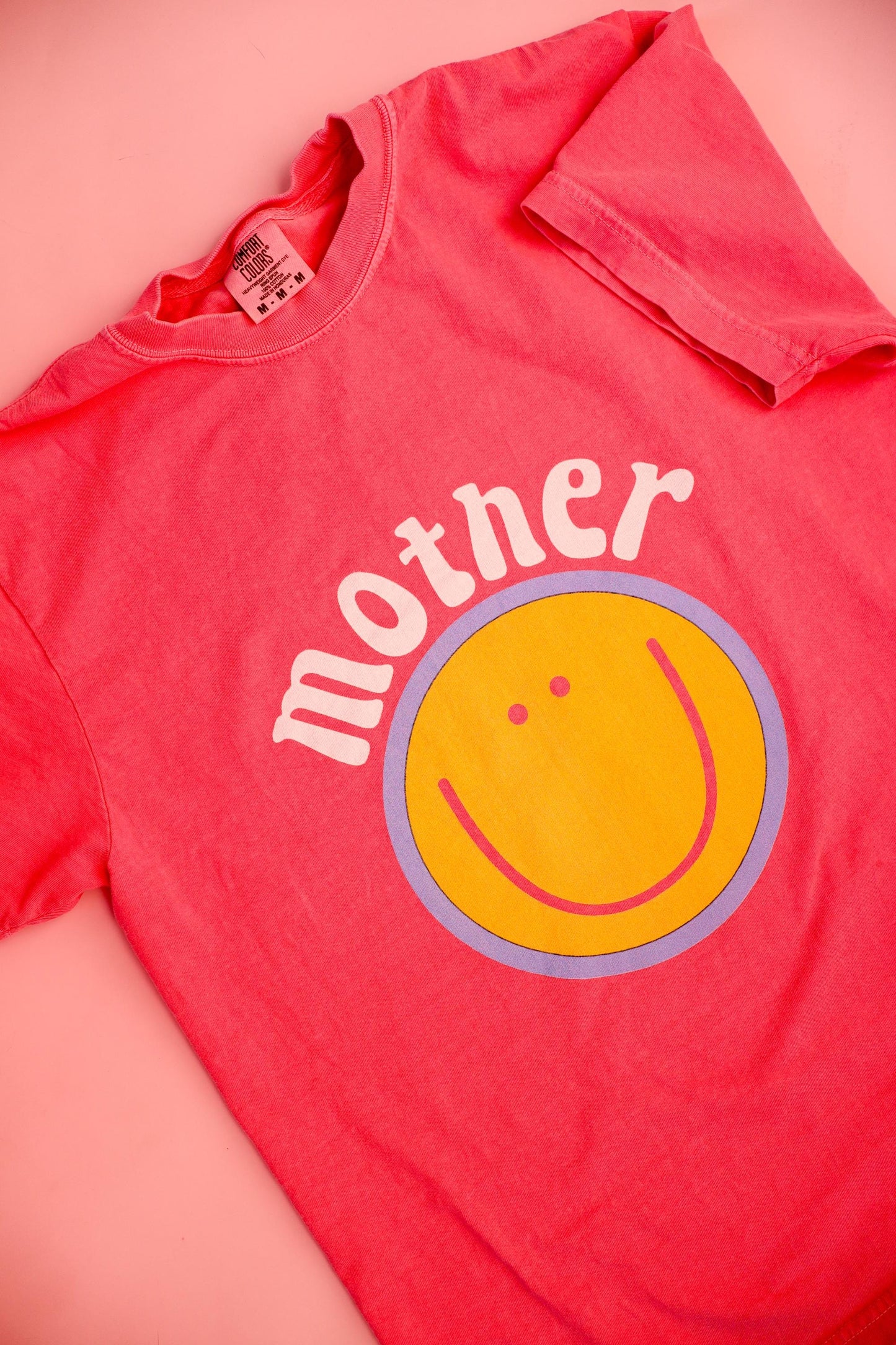 Comfort Colors® Mom Shirt | Retro Mother T-Shirt | Mother's Day Gift for Mom | Groovy Mom Tee | Happy Face Shirt for Moms | Oversized Tee