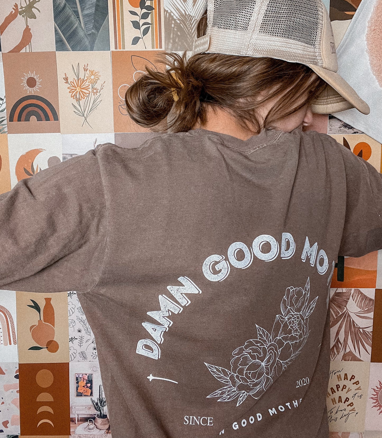 MAMA SWEATSHIRT, Gift for Mom, New Mom Gift, Cool Mom Shirt, Birthday Gift for Mom, Valentineās Day Gift for Her, Trendy Mom Sweatshirt,