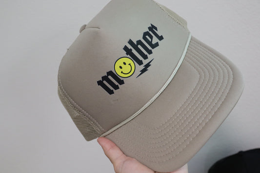 **FLAWED** MOTHER SMILEY TRUCKER