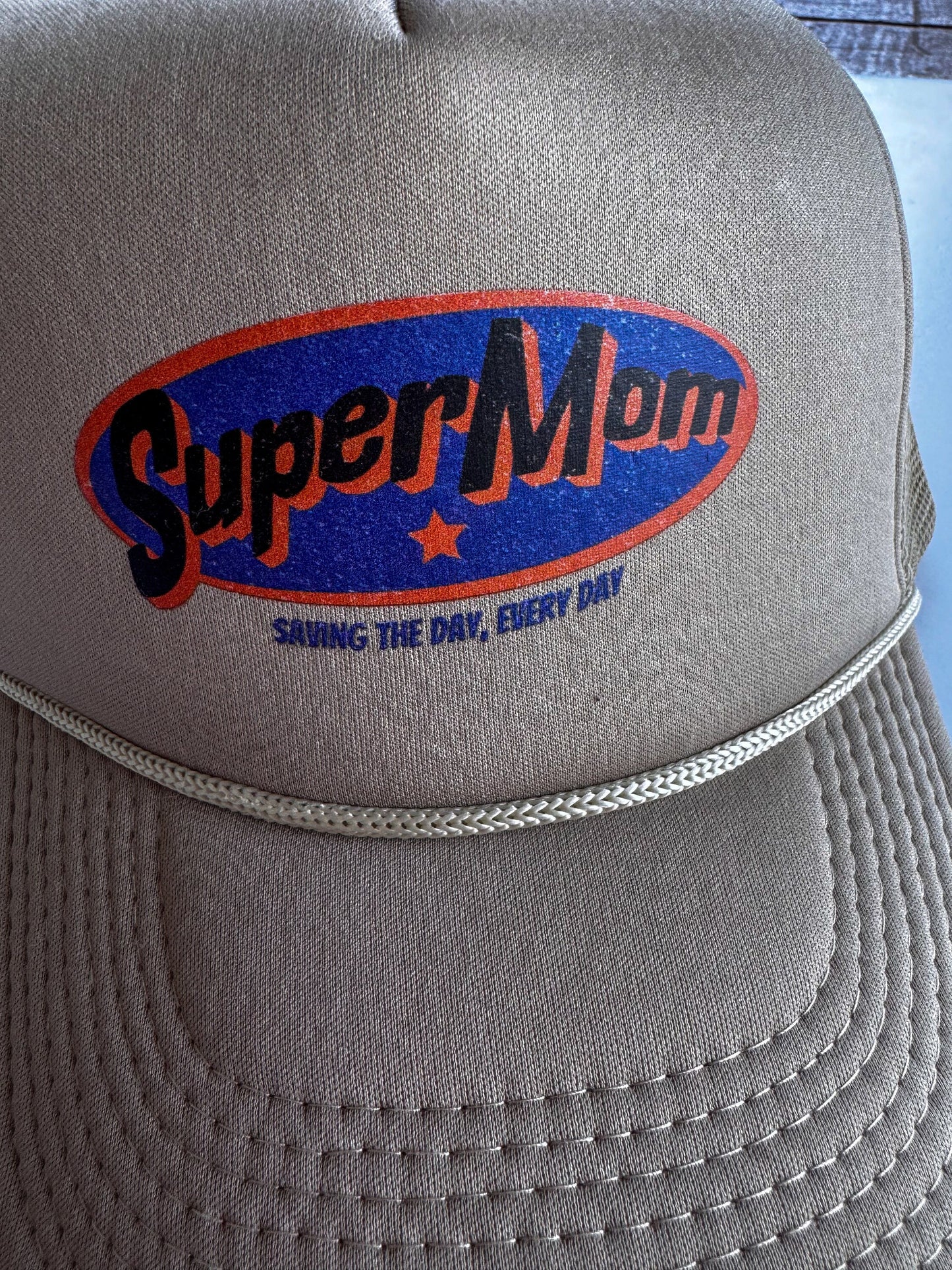 Trendy Moms Trucker Hat, Mama Trucker Hat, Beige Trucker Hat Women, GIFT for Her, Trendy Trucker Hats for Women, Birthday Gift for Mom