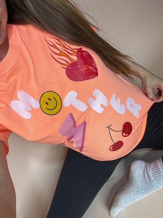Trendy MOTHER Graphic Tee | Retro Mom Shirt | Comfort Colors Aesthetic Tee |Oversized Graphic Mom T-shirt |Motherhood T Shirt | Cool Mom GIF