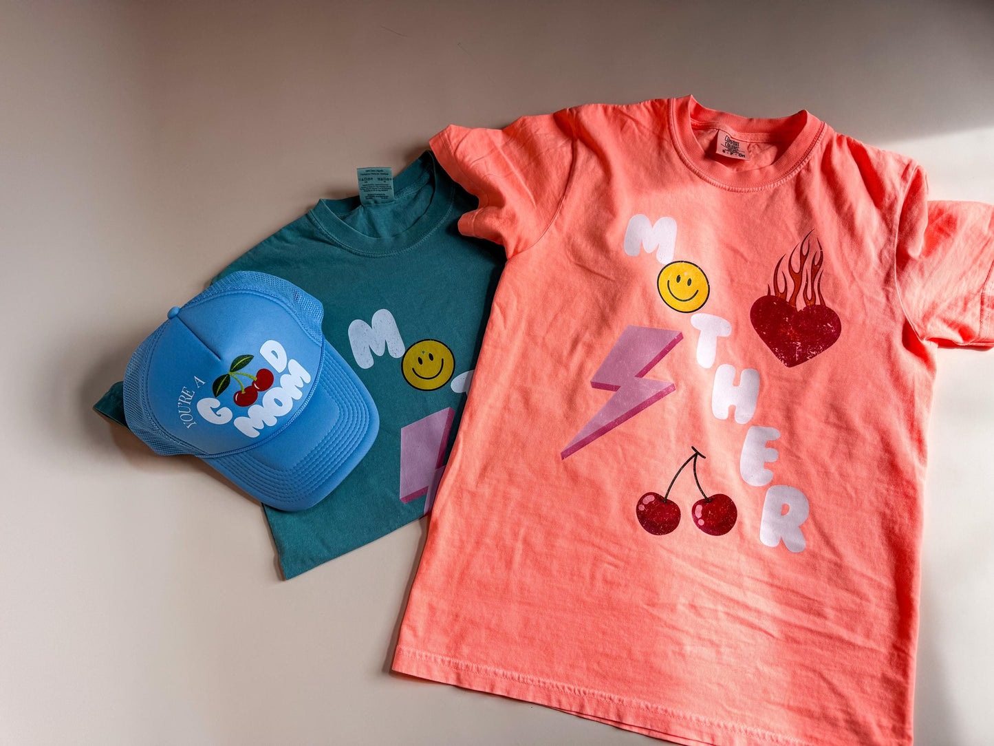 Trendy MOTHER Graphic Tee | Retro Mom Shirt | Comfort Colors Aesthetic Tee |Oversized Graphic Mom T-shirt |Motherhood T Shirt | Cool Mom GIF