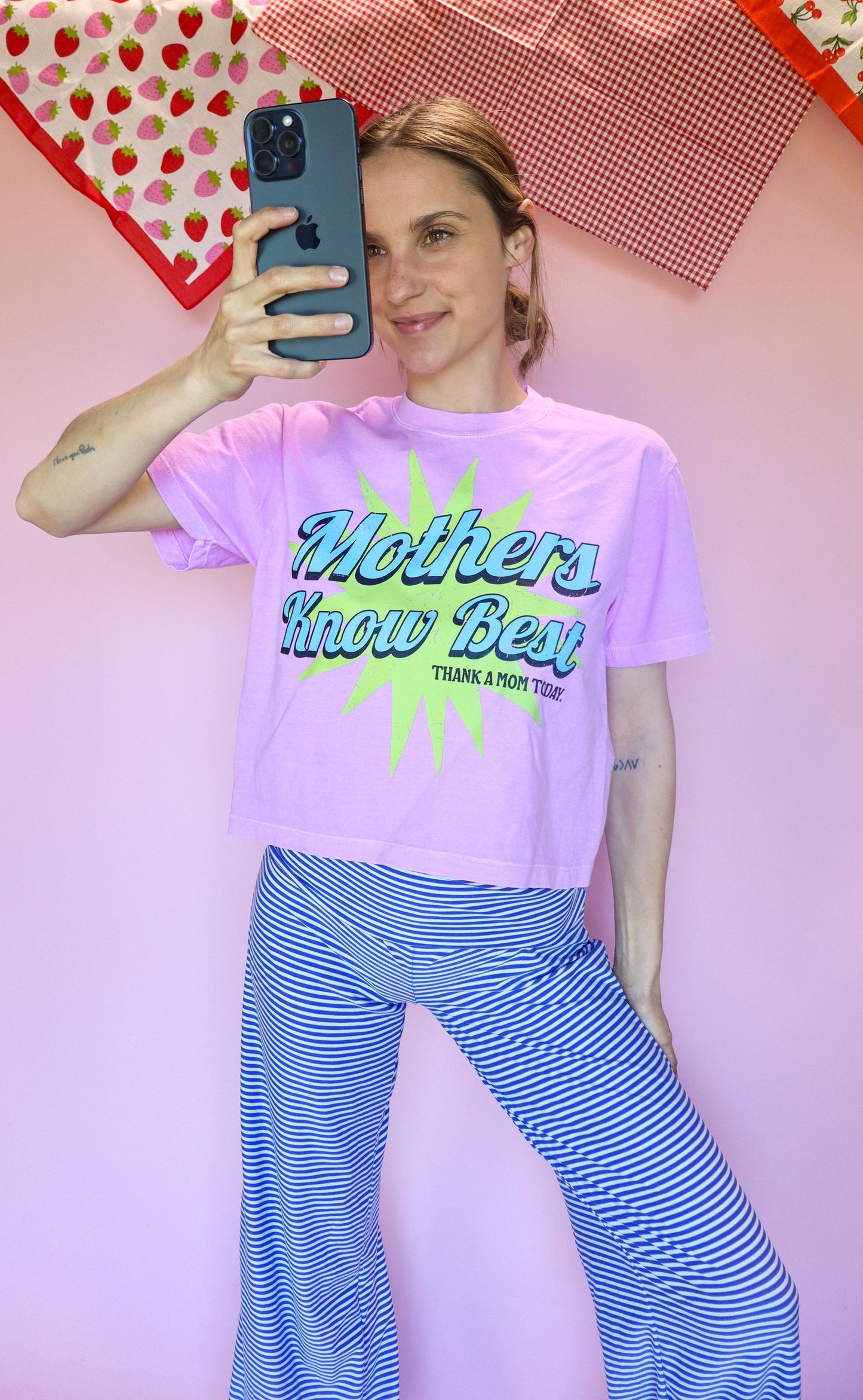 Mothers Know Best Shirt, Funny Mom Tee, Retro Graphic Mom Shirt, Bold Mom Statement Tee, Gift for Moms