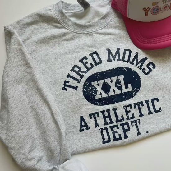 Tired Moms Club Sweatshirt, Trendy Mom Shirt, Mothers Day Tee, Gifts for Mom, Tired Mama T-Shirt, Mom Shirt Gift, Kids to Mom Gift, New Mom