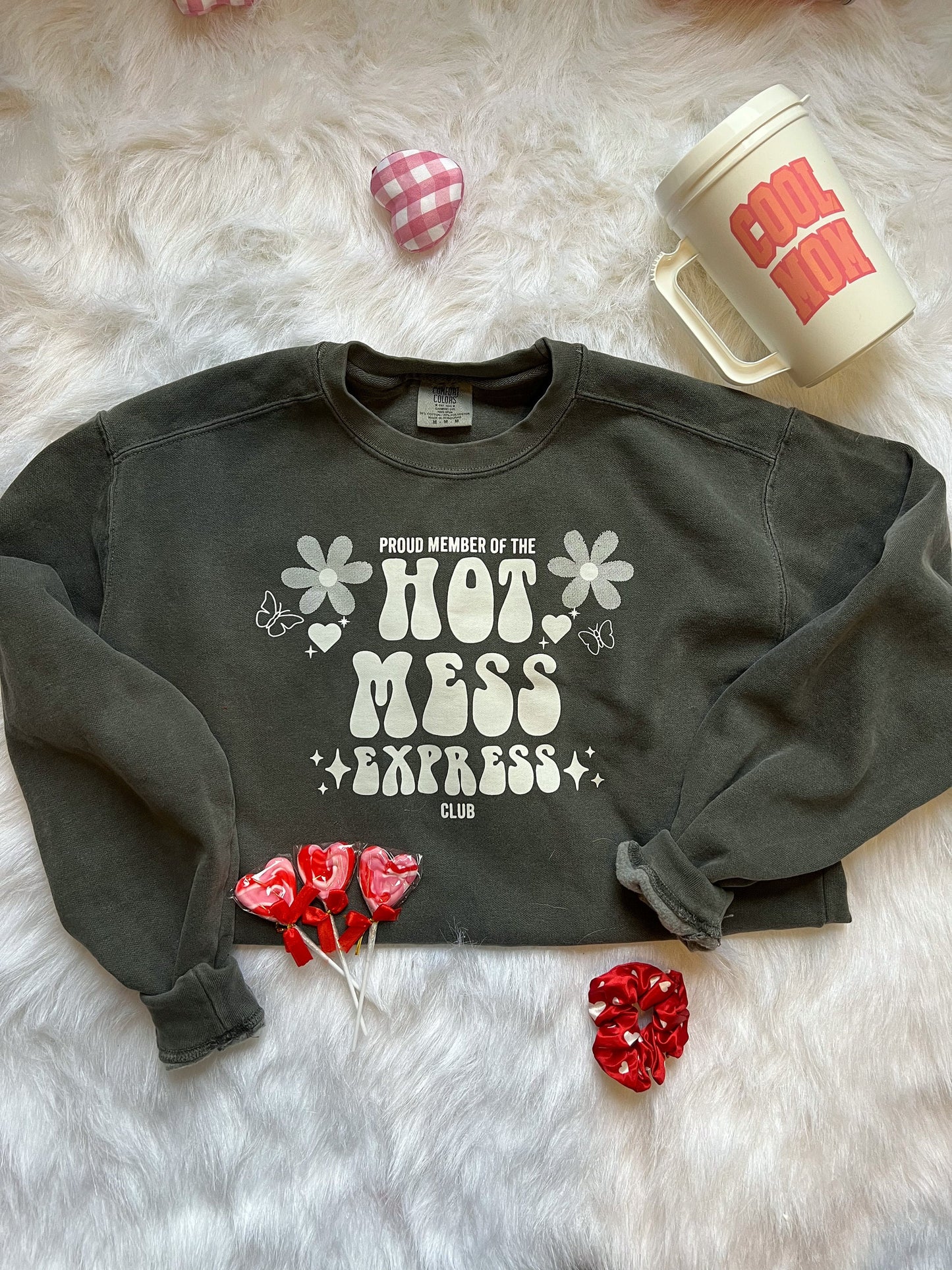 Mama Sweatshirt, Retro Mama Sweatshirt, Boho Mama Crewneck, Baby Shower Gift, Gift for Mom, Mother's Day Gift, Gift for Mom, Hot Mess Club