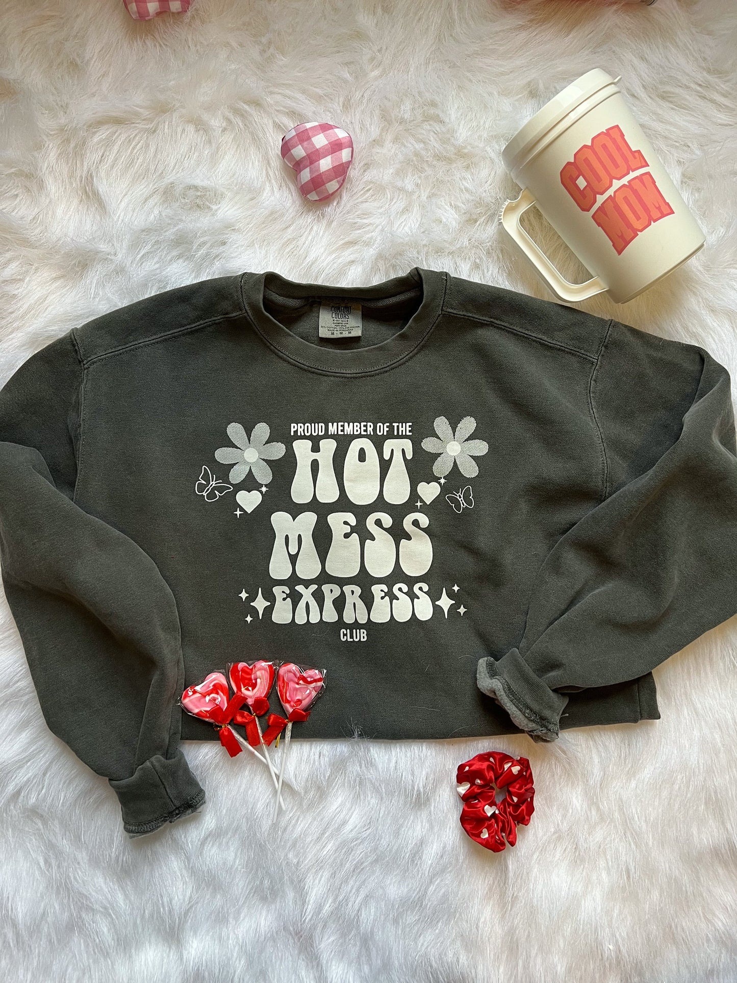 Mama Sweatshirt, Retro Mama Sweatshirt, Boho Mama Crewneck, Baby Shower Gift, Gift for Mom, Mother's Day Gift, Gift for Mom, Hot Mess Club